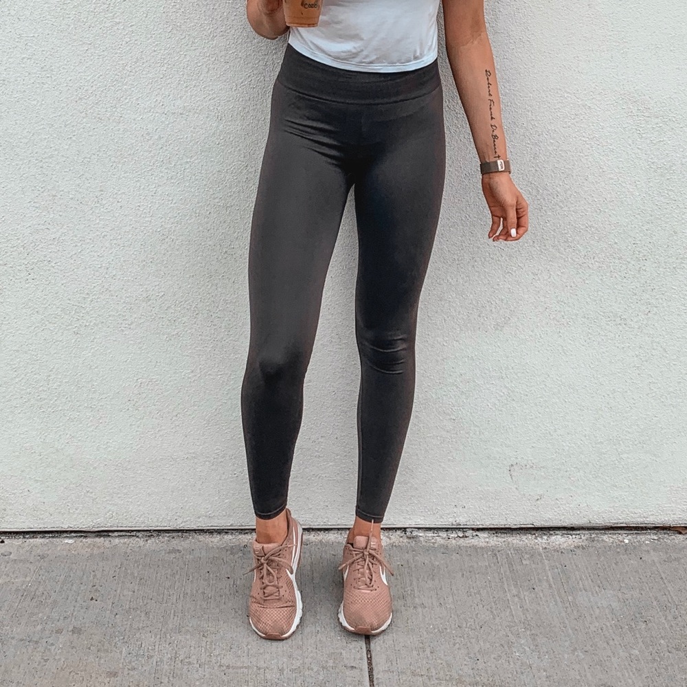 Dark grey leggings